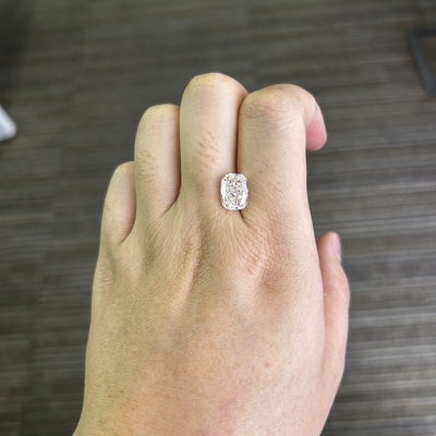 3.15CT VS1 H Almofada alongada Corte de laboratório Criado Diamantes