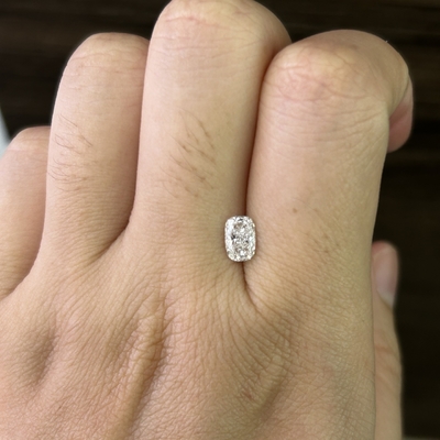 0.7CT Laboratório Crescido Almofada alongada Corte Diamante VS1 Claridade E Cor