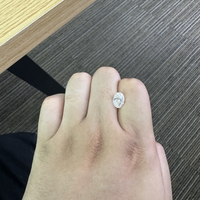 2.09ct Acessível Diamantes de laboratório VS1 Claridade E Cor Forma oval